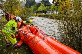 Des membres des pompiers et de la protection civile (image d'illustration)